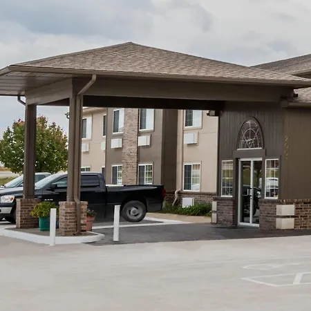 Super 8 By Wyndham Gardner Hotel